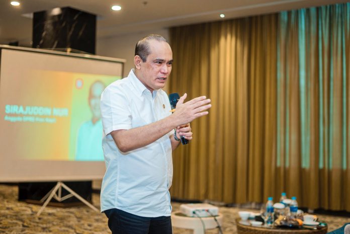 Ket Foto : Sirajudin dalam sambutannya di acara Pelatihan Digital Marketing UMKM Kepri di Batam beberapa waktu lalu.